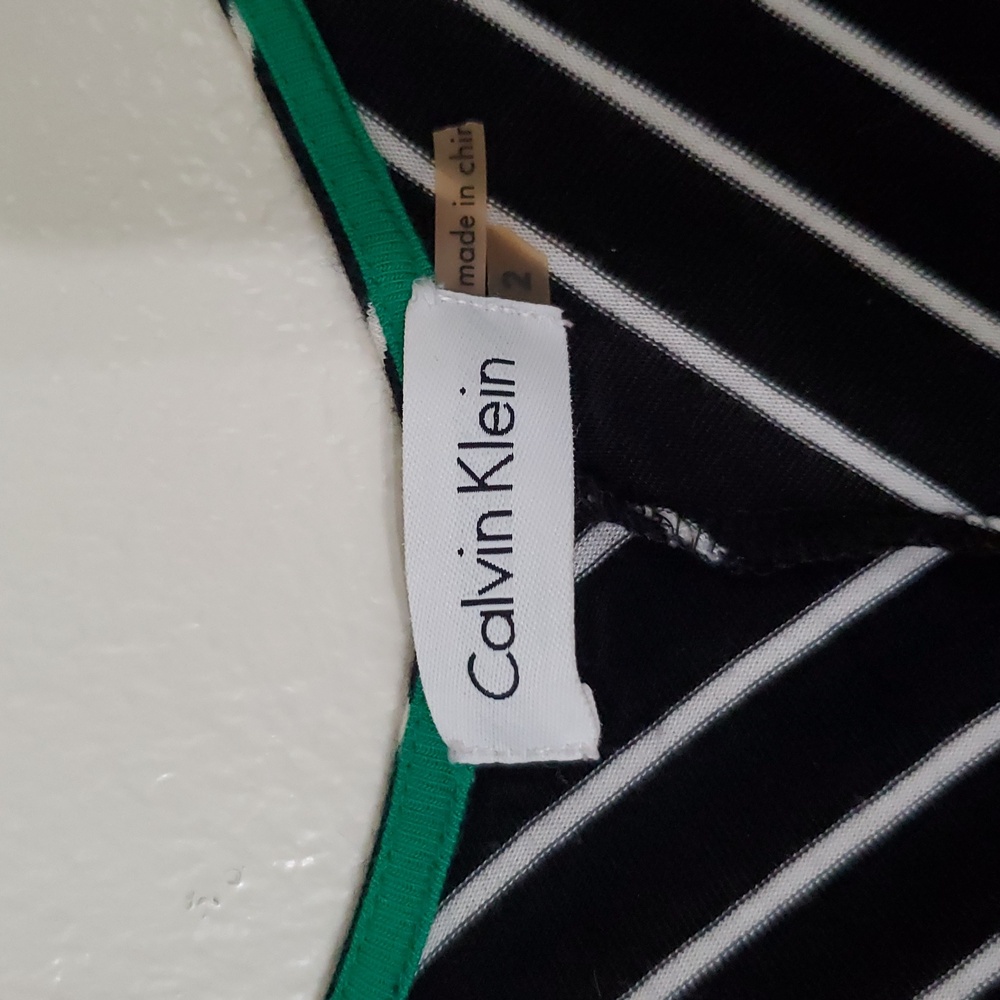 Calvin Klein Black And White Striped Dress. Size 2 - Picture 2 of 8